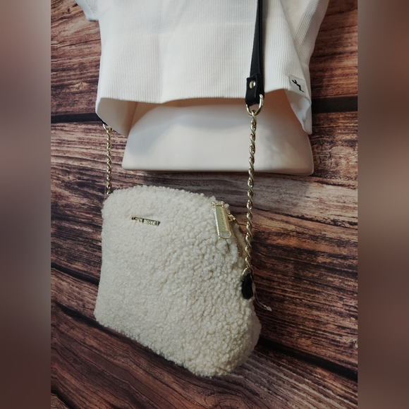 Steve Madden NWOT Sherpa Cross Body Purse So Beautiful! - Picture 3 of 5